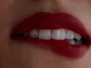 Lip Bite Flirty Lip Bite Flirty Horny Descubre Comparte Gifs