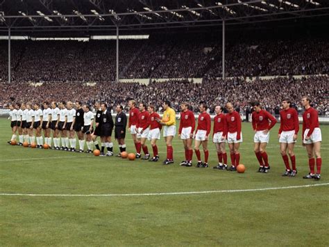 Begonnen habe ich mit 19w, 25w, 28w, 26s, 30w und 31w. 50 Jahre Mythos Wembley: Tor oder kein Tor? - Historie ...