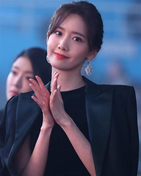 Girls Generation 💖💋 Yoona Lim Di Instagram 181128 Yoona Won Asia Trend Award At 2018 Asia