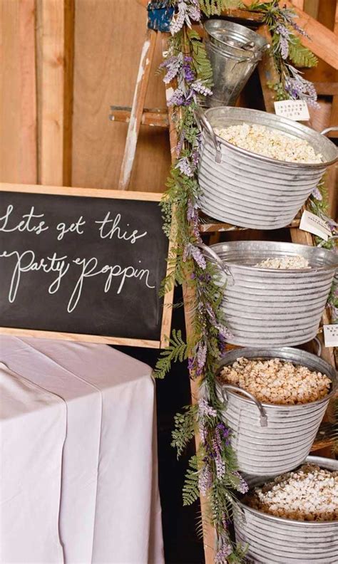 19 Ways To Have A Fabulous Wedding On A budget { Rustic Wedding Ideas