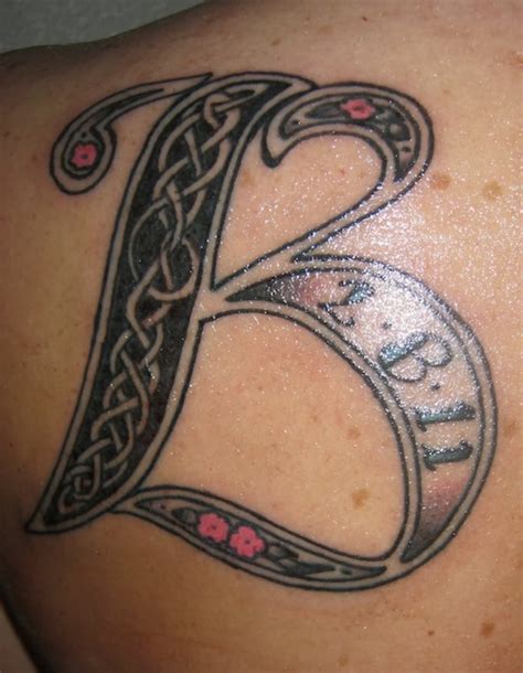 Tons of celtic knot tattoos and knot tattoo designs. 10 Awesome Letter Tattoo Ideas - Tattoo.com