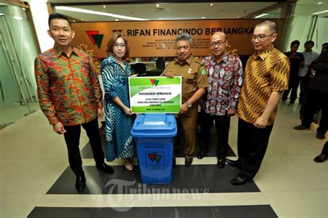 Dinas Kebersihan Dan Pertamanan Pemko Medan Terima Sumbangan Foto Tribunnews Com