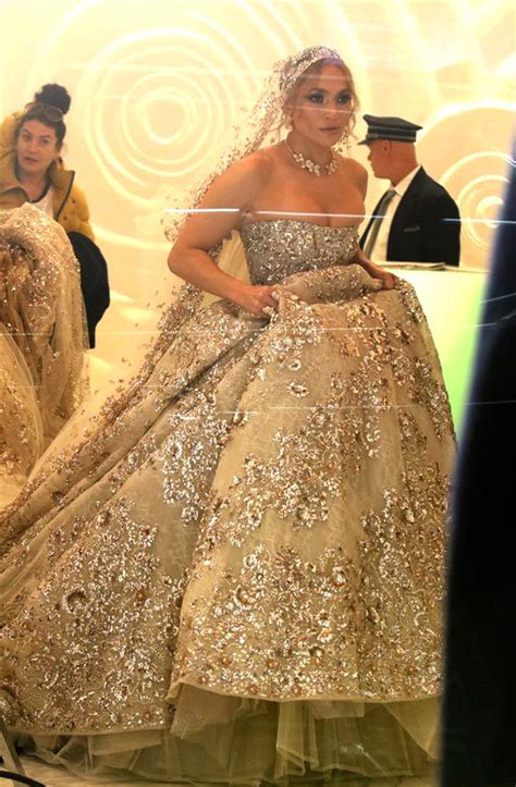 Jennifer Lopez In A Zuhair Murad Couture Wedding Gown On The Set Of
