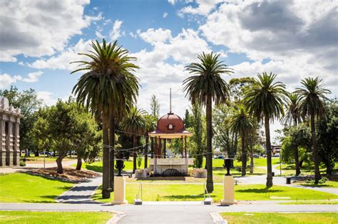 Geelong Photos Travel Victoria Accommodation And Visitor Guide