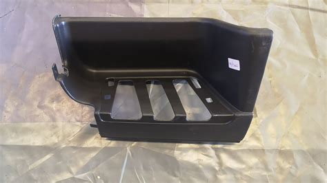 Volvo Volvo Left Lower Step Panel Body Truck Spares And Parts Trucks