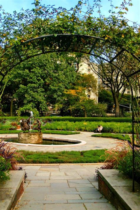 It will adopt a green park community concept in urban living Conservatory Gardens Weddings | Get Prices for Wedding ...