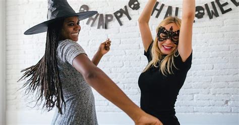 5 Funny Thirst Trap Halloween Costume Ideas To Slay Your Instagram Game