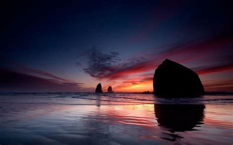 1680x1050 Wallpaper Sky Decline Sea Beach Coast Rocks Outlines