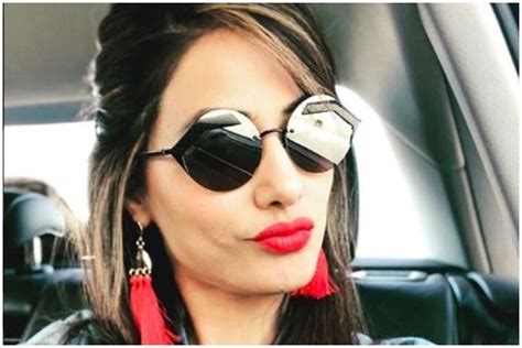 Hina Khan Posts A Message On Mother’s Day Gets Trolled Once Again Tv News India Tv