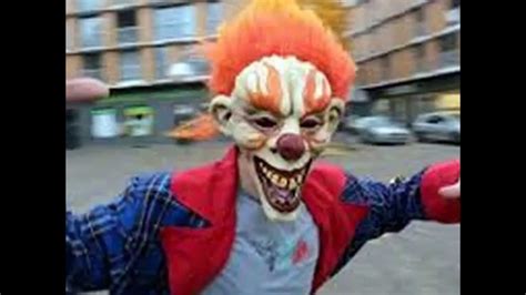 Les Clowns qui font peur en France - YouTube