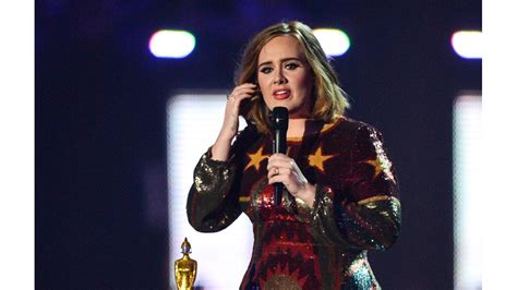 Adele Tells Jokes After Powercut Days