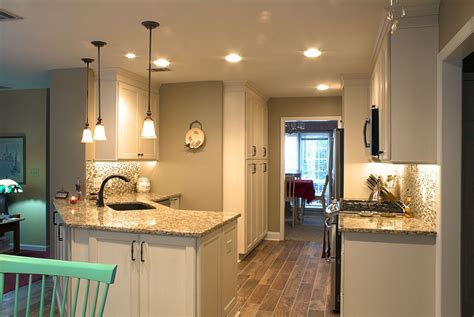 Platinum home remodeling as trusted by residence and business owners in los angeles for i had a wonderful experience using platinum home remodeling for remodeling my kitchen. Platinum Kitchens: flooring and paint color | Kitchen ...