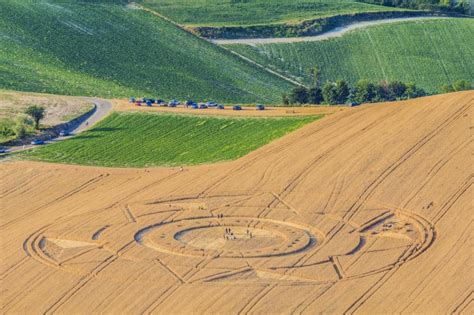 Unexplained Crop Circles Hoaxes Or Something More Lovetoknow
