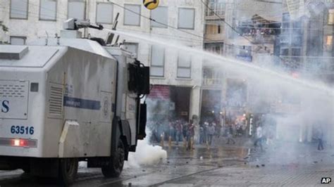 Turkish Police Disperse Gezi Park Protesters Bbc News