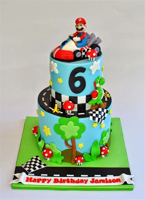We had been looking forward to making a two tier super mario cake for a while. Hope's Sweet Cakes: Mario Cart Cake, Luau Cake and Minnie Mouse