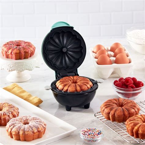 Dash Mini Bundt Maker Reviews Crate And Barrel In 2021 Mini Bundt