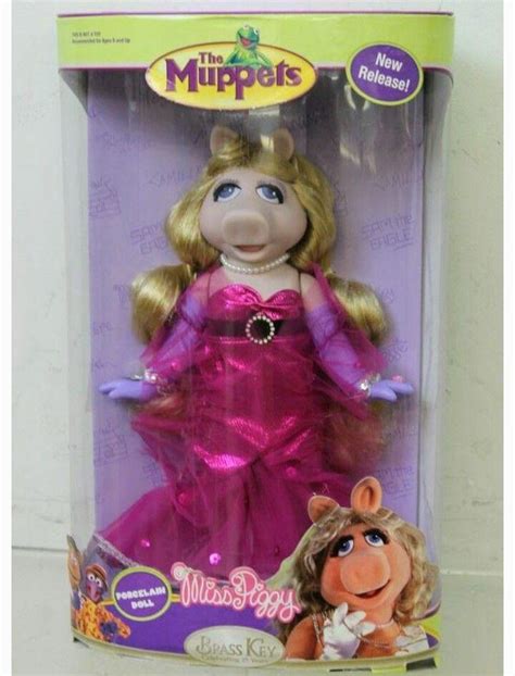 Muppets Miss Piggy 25th Anniversary Porcelain Doll New In Original Box