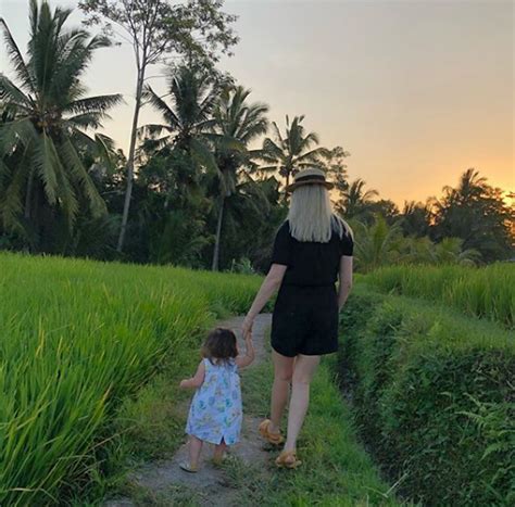Laura Cosoi Despre Vacanța Din Bali Alături De Soțul și Fiica Ei ”m