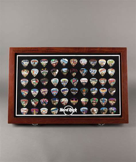 Lapel Pin Vitrine Cabinet Shadow Box Frame Disney Hard Rock Collector Pins