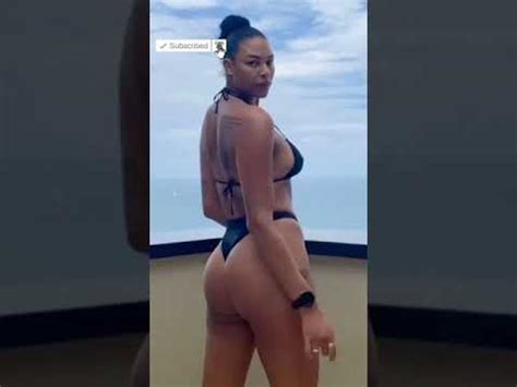 Liz Cambage Show Up Her Sexy Body On Instagram Wnba Liz Cambage Show