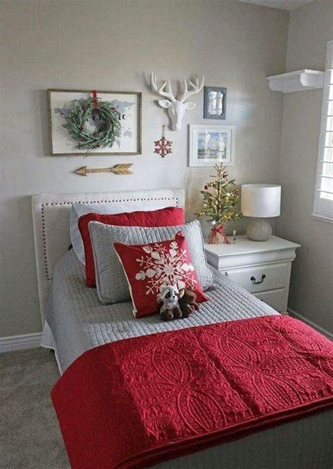 56 Easy Diy Christmas Decorations Ideas For Bedroom Christmas Bedroom
