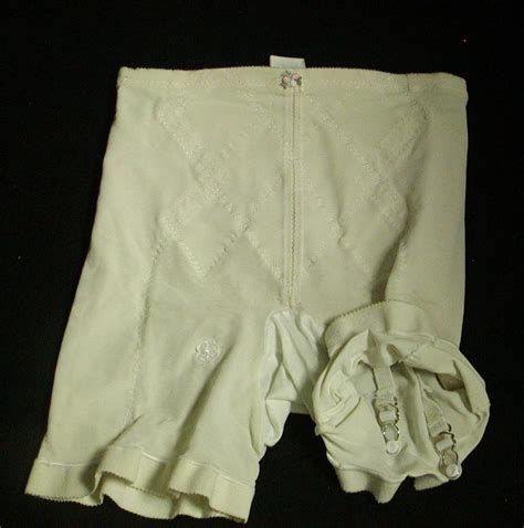 Vintage Playtex Double Diamonds Firm Control Girdle With Garters Iv Med 27 28 Ebay