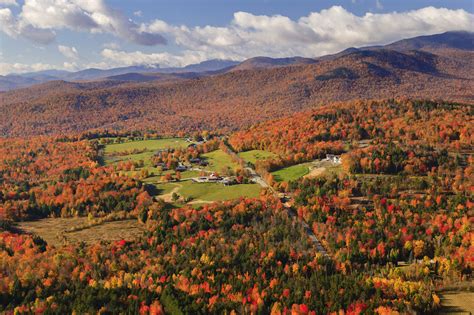 Travel Deal: The Quintessential Fall Weekend in Vermont