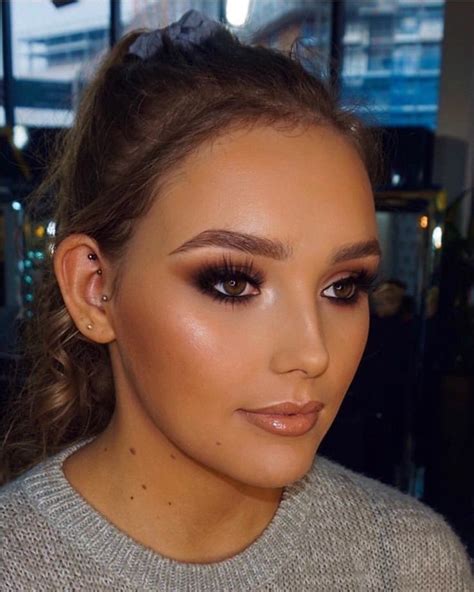21 Lovely Ideas For Prom Makeup The Glossychic Prom Makeup Makeup