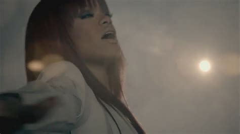 Fly Featuring Rihanna Music Video Nicki Minaj Image 24904278