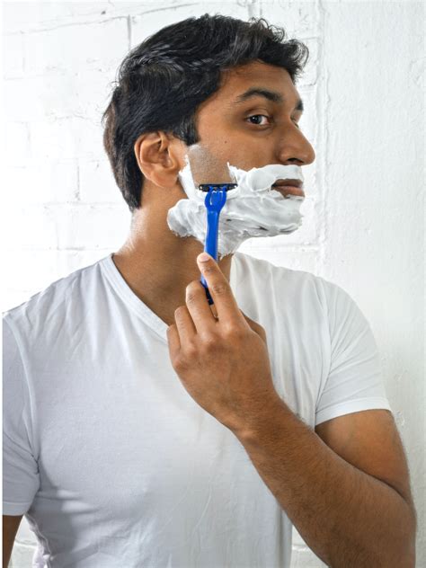 Shaving A Tough Beard Tips For Shaving Thick Beard For Men