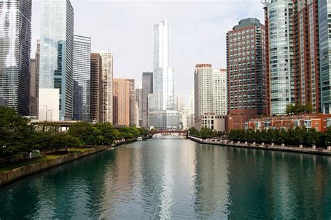 Houses, townhomes, condos, land, lots, acreage 3 Downtown Chicago Condo Buildings with Lots of Inventory ...