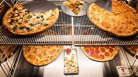 5 Top New York Style Pizzas In St Louis Chosen By Our Critic