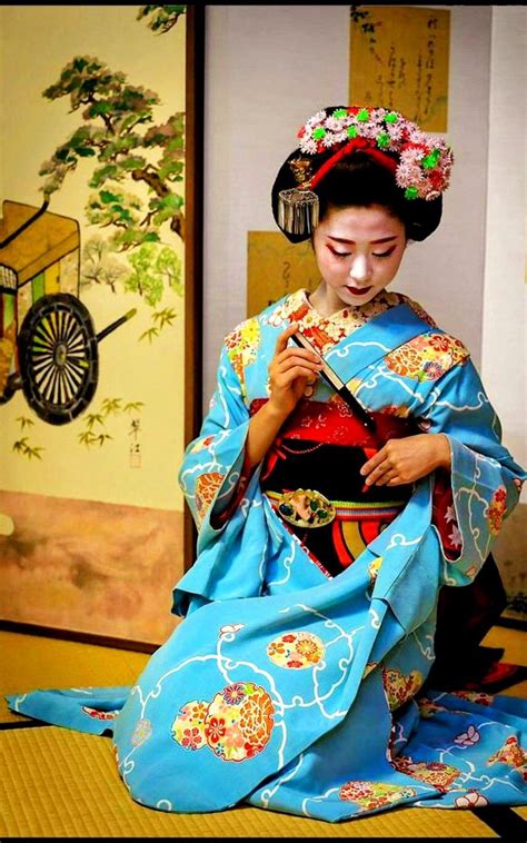 Japanese Geisha Mystique Traditional Dresses Beautiful Geishas