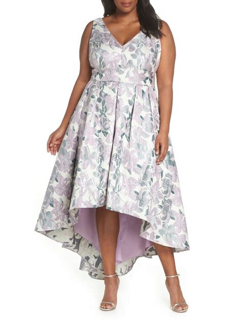 As spring wedding invitations begin to land in your mailbox, they may mention dress codes that leave you scratching your head—or worse, offer no clue at all. 45 Wedding Guest Dresses for Spring