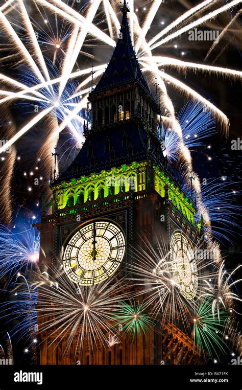Big Ben Firework London Midnight 12 Oclock New Year Stock Photo Alamy