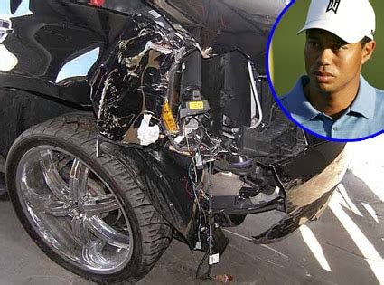 Tiger S Car Wreck From Tiger Woods Car Crash Pics E News