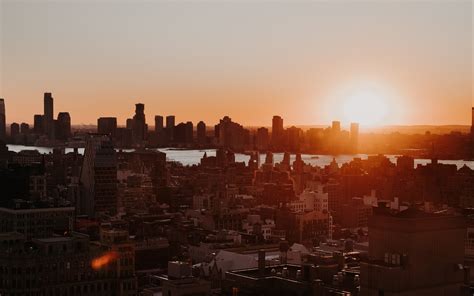Download Wallpaper 3840x2400 City Sunset Aerial View