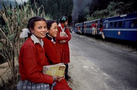 Pin On Steve Mccurry Photography