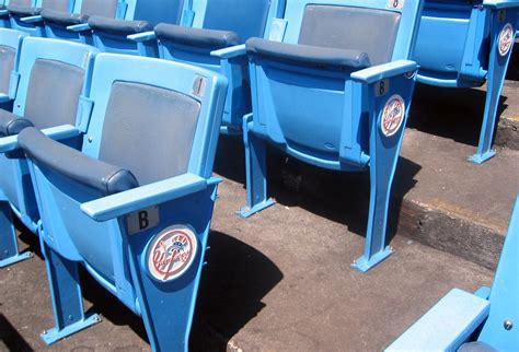 Nyc Bronx Yankee Stadium Seats The Blue Yankee Stadiu Flickr