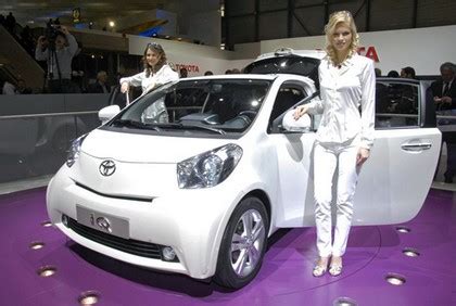 Toyota Iq With Some Remodelling Providecars Japan Car Auctions