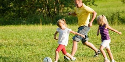 Olahraga Pengikat Hubungan Ayah Dan Anak Perempuan