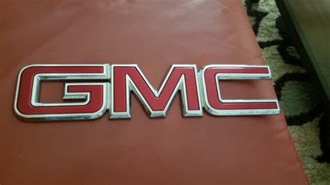 Oem Used 2014 2017 Gmc Sierra 1500 Large Tailgate Emblem 23122158