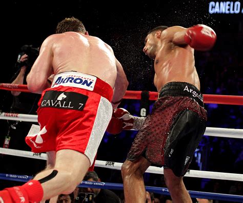 Video Canelo Alvarez Knocks Out Amir Khan In Sixth Round To Retain
