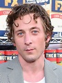 Jeremy Allen White Pictures - Rotten Tomatoes
