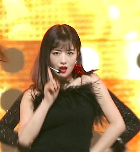 Yoon Bomi Apink 181201 Mma2018