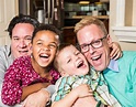 Genitori gay con i loro figli - Foto Stock: Foto, Immagini © creatista ...