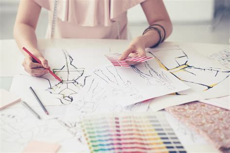 The Ultimate Beginners Guide To Become A Fashion Designer