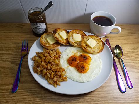 Extra Fancy Eggs Irish Breakfast Black Tea Tiptree Gooseberry