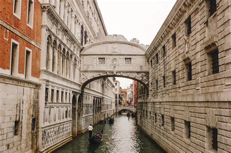 Visit The Bridge Of Sighs In Venice Italy