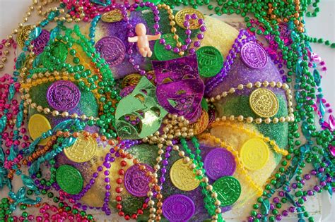 Three Brothers Bakery Offers Mardi Gras King Cakes Supermarket Perimeter